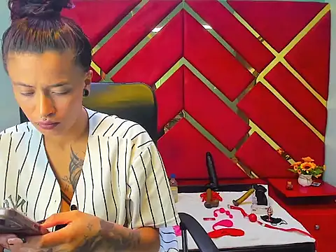 Snapshot of Kataleya_Luck chatting on 12-05-25, 03:15 Kataleya Luck online show from 12-05-25, 03:15