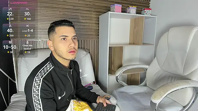 Axel grey  online show from 10-19-25, 01:01