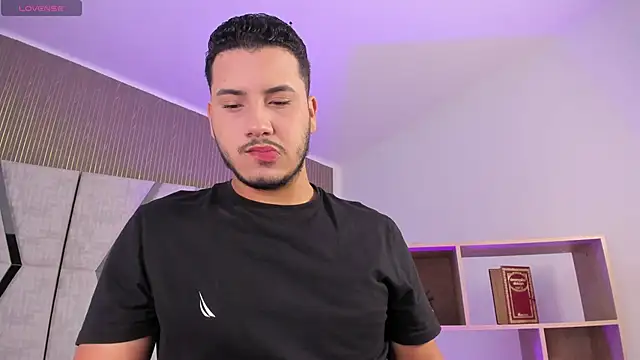 Snapshot of Axel_grey_ chatting on 02-10-26, 12:31 Axel grey online show from 02-10-26, 12:31