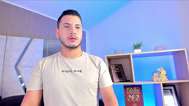 Snapshot of Axel_grey_ chatting on 03-26-26, 12:22 Axel grey online show from 03-26-26, 12:22