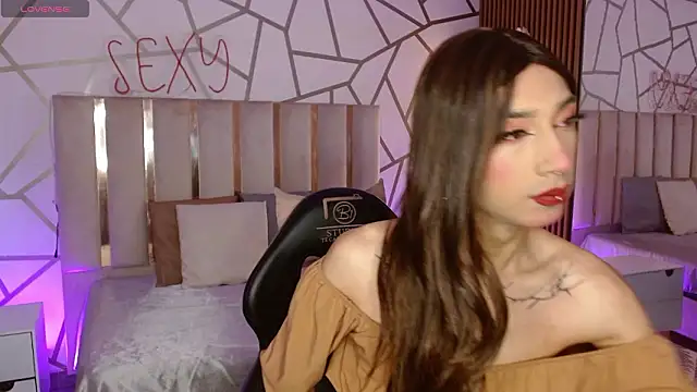 Snapshot of CYRUS_TAY chatting on 03-21-26, 12:32 CYRUS TAY online show from 03-21-26, 12:32