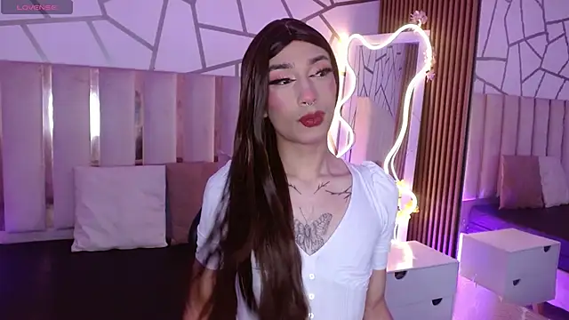 Snapshot of CYRUS_TAY chatting on 03-24-26, 12:21 CYRUS TAY online show from 03-24-26, 12:21