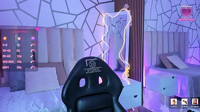 Snapshot of CYRUS_TAY chatting on 03-28-26, 12:05 CYRUS TAY online show from 03-28-26, 12:05