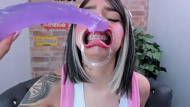 miss   abigail online show from 10-09-25, 09:35