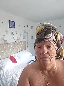 Snapshot of Angeldelightt chatting on 09-26-25, 10:52 Angeldelightt online show from 09-26-25, 10:52