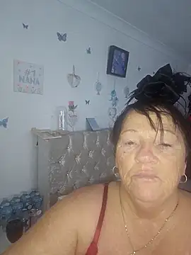 Snapshot of Angeldelightt chatting on 10-28-25, 03:25 Angeldelightt online show from 10-28-25, 03:25