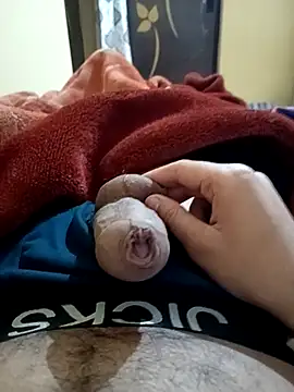 xerxusi online show from 11-02-25, 06:54