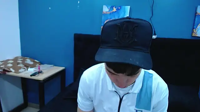 Jheampiiero online show from 11-10-25, 02:49