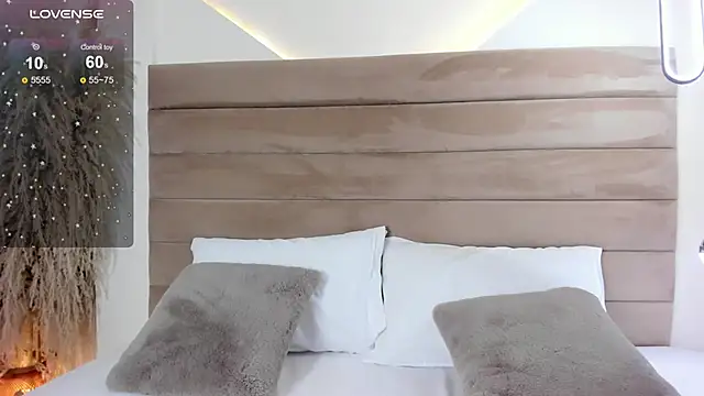 CarolineLee  online show from 09-09-25, 10:53