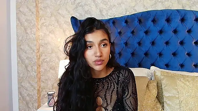 ValentiinaCruz online show from 11-22-25, 08:52