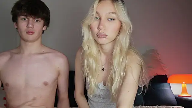 cuteleraay online show from 12-16-25, 04:01