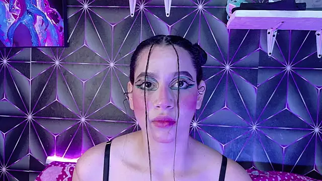 Megan Luxe online show from 10-05-25, 05:28