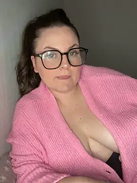 Snapshot of whitequeen_xxx chatting on 11-13-25, 09:14 whitequeen xxx online show from 11-13-25, 09:14