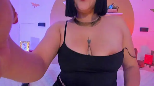 Snapshot of caroline__muller chatting on 09-10-25, 11:54 caroline muller online show from 09-10-25, 11:54