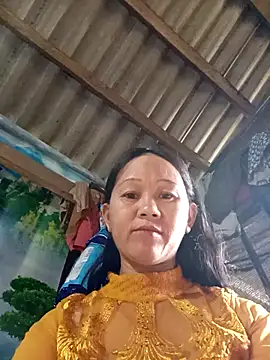 Snapshot of MaiHoa69 chatting on 09-10-25, 01:49 MaiHoa69 online show from 09-10-25, 01:49