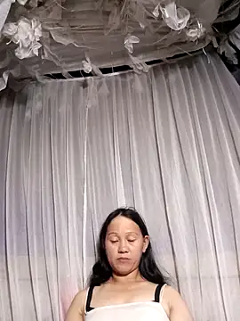 Snapshot of MaiHoa69 chatting on 09-15-25, 02:28 MaiHoa69 online show from 09-15-25, 02:28