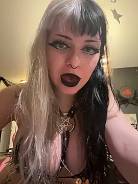 Paige Turner online show from 11-09-25, 01:04