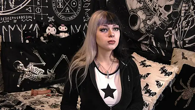 Paige Turner online show from 03-25-26, 12:27