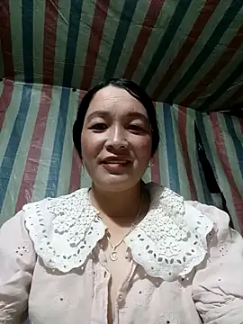 Bliss rose online show from 10-16-25, 07:09