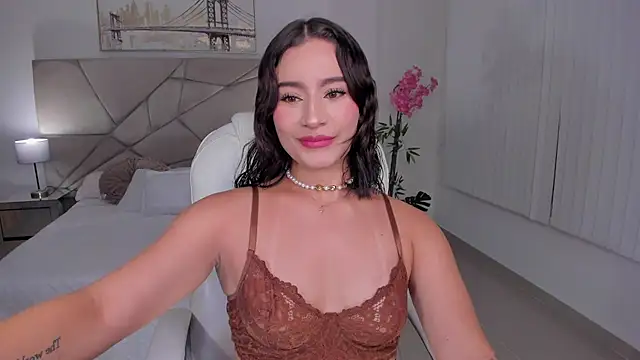 Snapshot of Saskia_litt chatting on 11-16-25, 03:45 Saskia litt online show from 11-16-25, 03:45