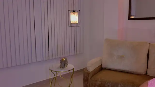 Snapshot of Saskia_litt chatting on 01-18-26, 04:05 Saskia litt online show from 01-18-26, 04:05