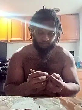 Snapshot of Longthickdick33 chatting on 05-11-26, 10:10 Longthickdick33 online show from 05-11-26, 10:10