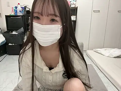 Snapshot of nano-da-u chatting on 10-24-25, 02:24 nano-da-u online show from 10-24-25, 02:24