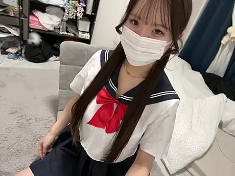 Snapshot of nano-da-u chatting on 11-15-25, 01:51 nano-da-u online show from 11-15-25, 01:51