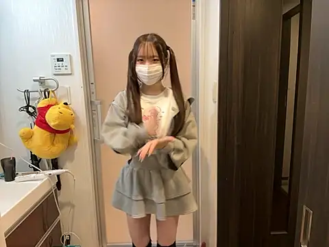 Snapshot of nano-da-u chatting on 11-18-25, 06:45 nano-da-u online show from 11-18-25, 06:45