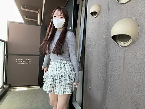 Snapshot of nano-da-u chatting on 01-18-26, 02:37 nano-da-u online show from 01-18-26, 02:37