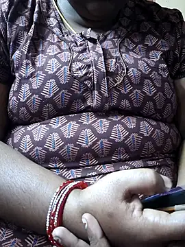 Snapshot of TAMIL_ELAKKIYA chatting on 11-07-25, 04:45 TAMIL ELAKKIYA online show from 11-07-25, 04:45