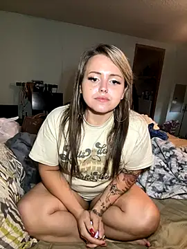 JuicyExxxperience online show from 09-28-25, 12:32