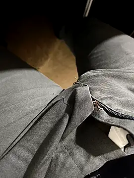 hotboy43339 online show from 09-21-25, 08:38