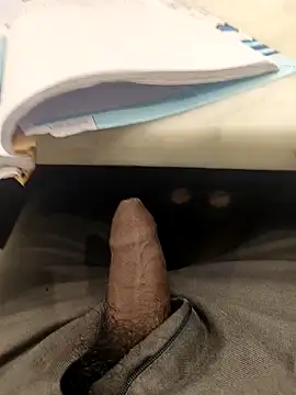 hotboy43339 online show from 02-09-26, 08:40