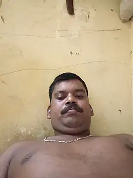 hotboy43339 online show from 06-18-26, 10:30