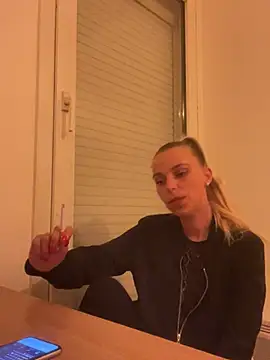 BrumeLove online show from 05-10-26, 06:57