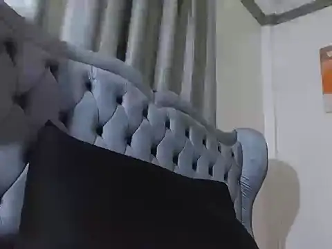 Snapshot of charlie0728 chatting on 12-15-25, 06:45 charlie0728 online show from 12-15-25, 06:45