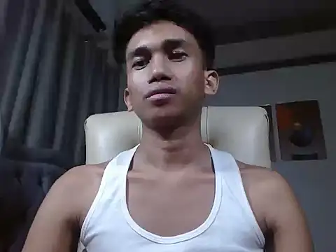 Snapshot of charlie0728 chatting on 12-21-25, 02:57 charlie0728 online show from 12-21-25, 02:57