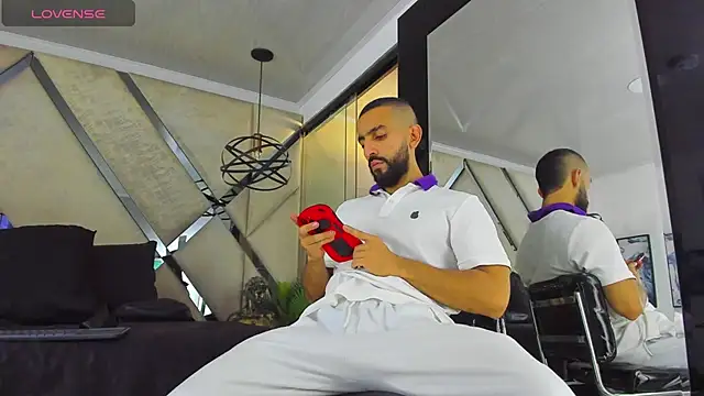 Snapshot of Yiyo10_ chatting on 02-26-26, 03:22 Yiyo10 online show from 02-26-26, 03:22