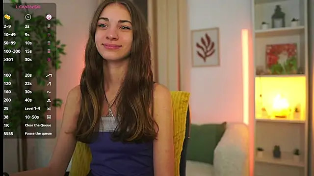 Sophie  Nice online show from 10-15-25, 05:57