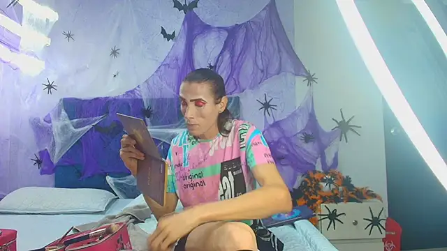 Snapshot of shantala_nastasiia chatting on 10-09-25, 01:09 shantala nastasiia online show from 10-09-25, 01:09