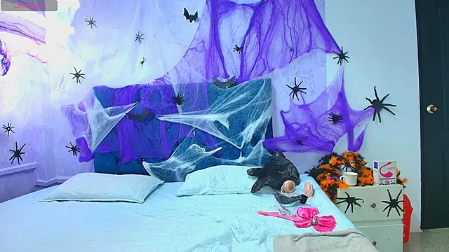 Snapshot of shantala_nastasiia chatting on 10-16-25, 12:39 shantala nastasiia online show from 10-16-25, 12:39