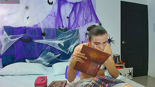 Snapshot of shantala_nastasiia chatting on 10-21-25, 12:39 shantala nastasiia online show from 10-21-25, 12:39