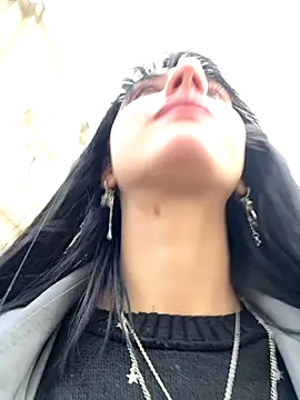 Only April online show from 09-17-25, 02:19