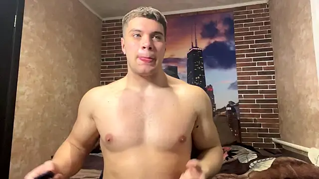 Snapshot of MusclePhantom chatting on 03-22-26, 09:29 MusclePhantom online show from 03-22-26, 09:29