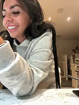 BELLABLACKXUK online show from 09-24-25, 08:56