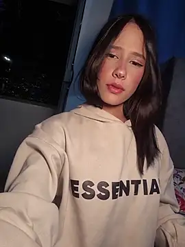 KLOE LUSTX online show from 03-08-26, 11:30