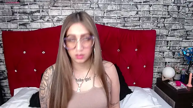 lolalove vip online show from 09-10-25, 01:55