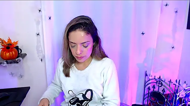 Natasha cam222 online show from 10-30-25, 01:23