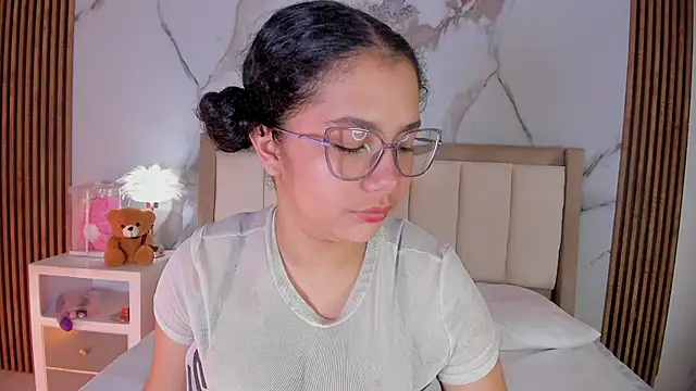 LunaRosse  online show from 06-19-26, 11:25
